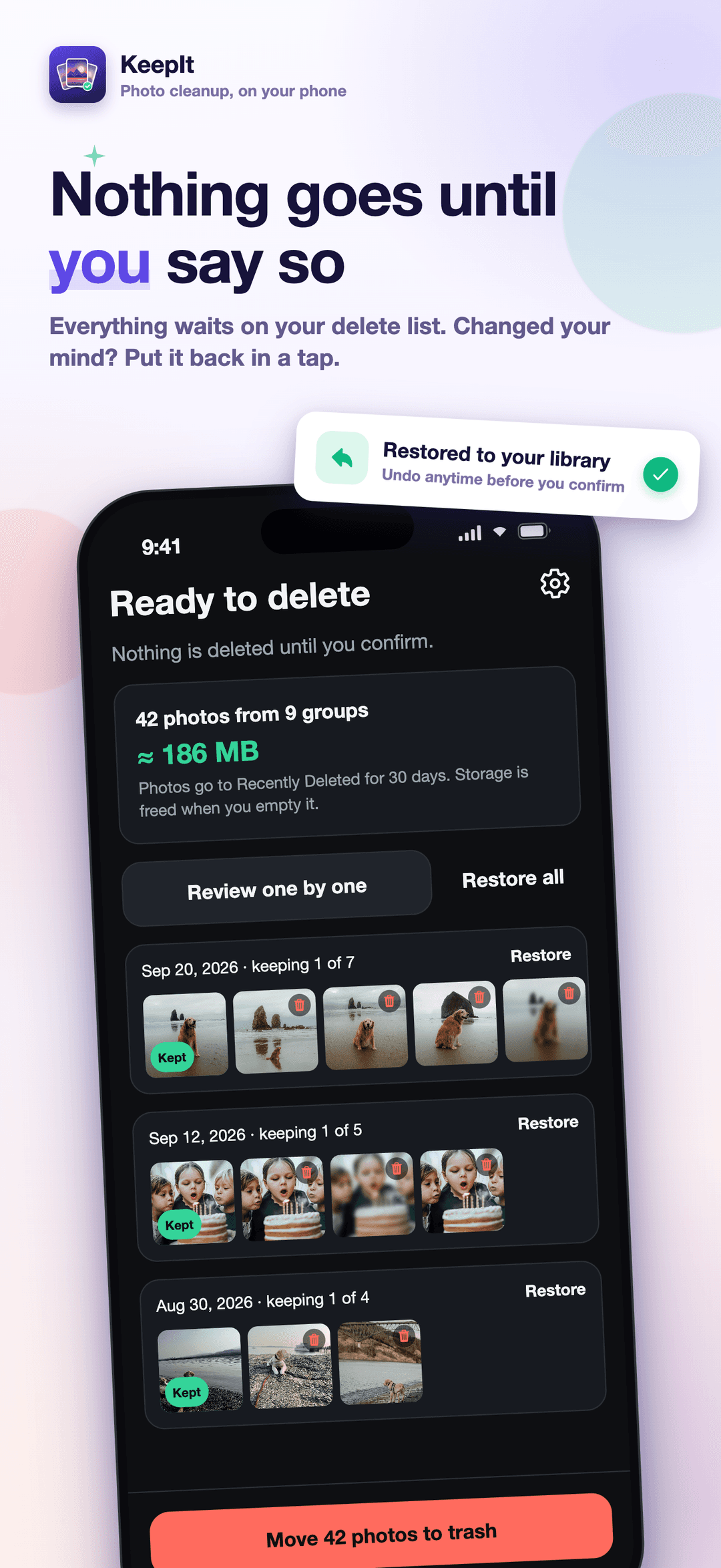 KeepIt delete list with 42 photos from 9 groups, about 186 MB, a Restore button on each group and a Move 42 photos to trash button